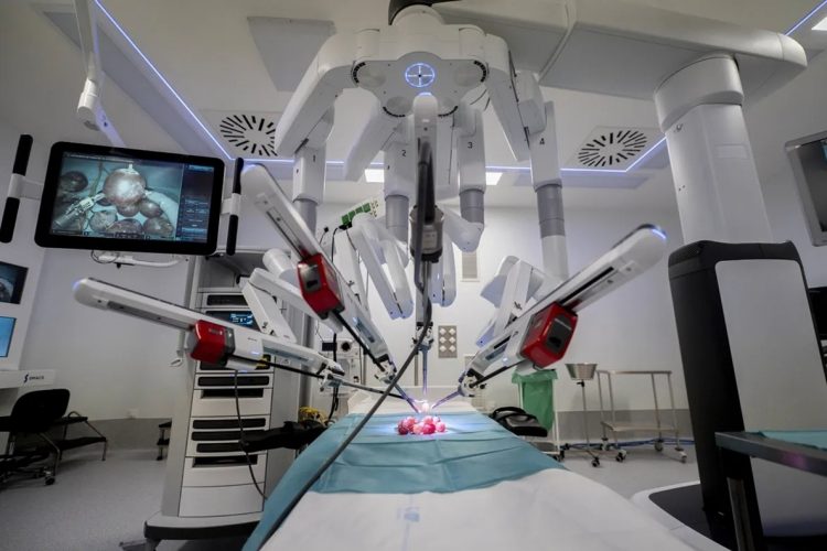 高額がん治療に変化　手術支援ロボット「ダ・ヴィンチ」や「光免疫療法」にも保険適用