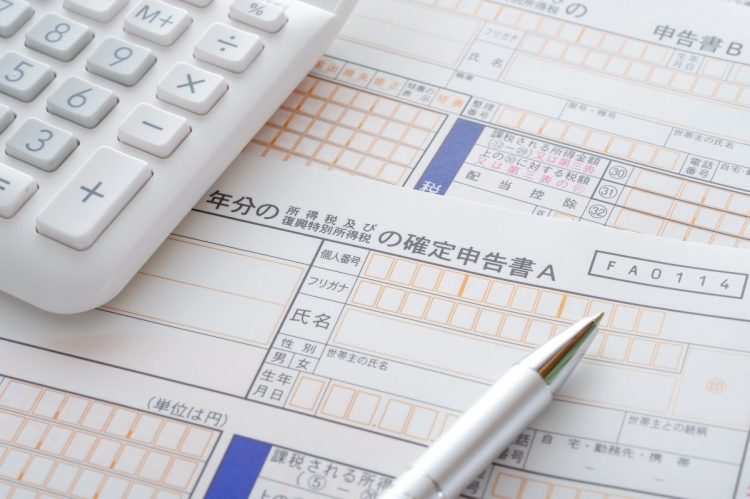 確定申告で還付金が返ってくるどころか、税金が増えてしまうことがあるのはなぜ？（写真：イメージマート）