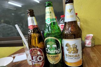 タイで売られている「シンハー」「チャン」「レオ」、3種類のビールは何が違うのか？（筆者撮影）