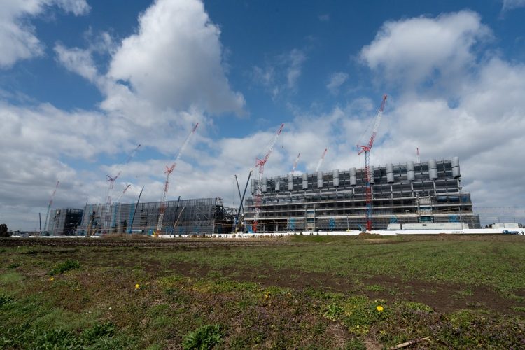 菊陽町で急ピッチで建設が進む半導体世界最大手「台湾積体電路製造（TSMC）」の工場