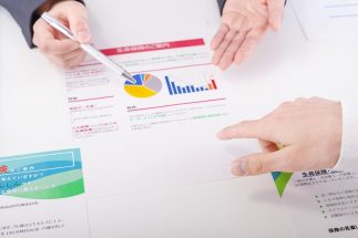 元保険外交員が明かすセールストークの手口　「掛け捨て型」はドル箱、「貯蓄型」の説明にも落とし穴