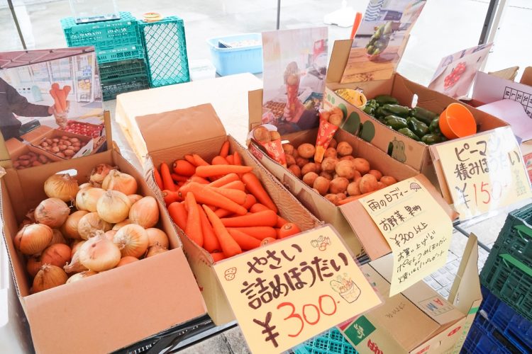 野菜の詰め放題イベントも（写真は「ファミリーマート小浦中環東大阪店」）