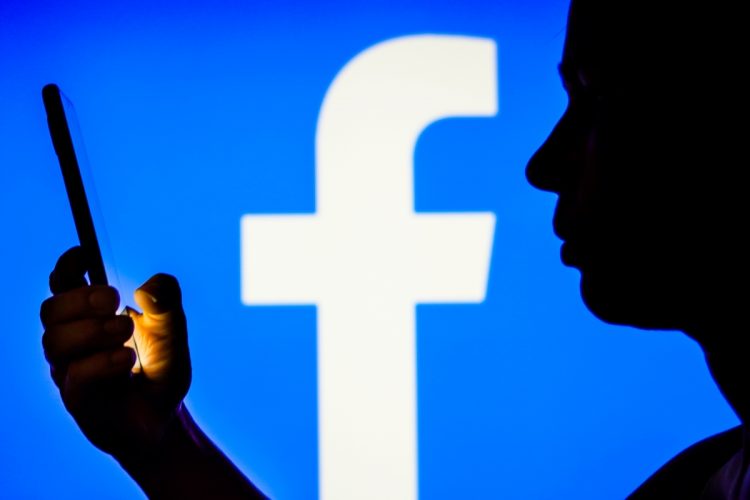 フェイスブックユーザーの高齢化を実感する人は少なくない（Getty Images）