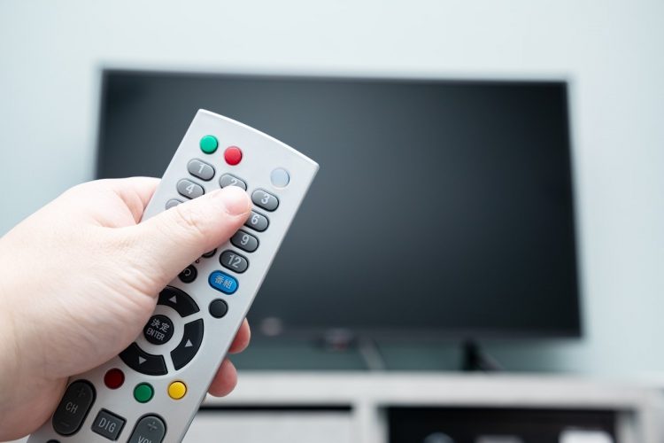 若者だけでなく上の世代にも「テレビ離れ」が進んでいる