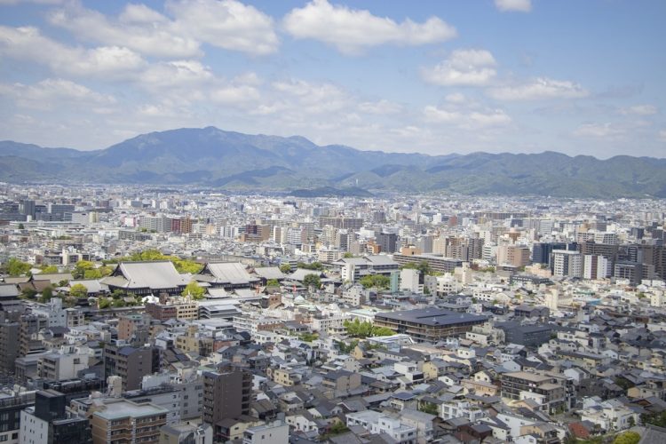 人気観光地に住んでいると“すり寄ってくる”人たちも多いのだとか（京都）