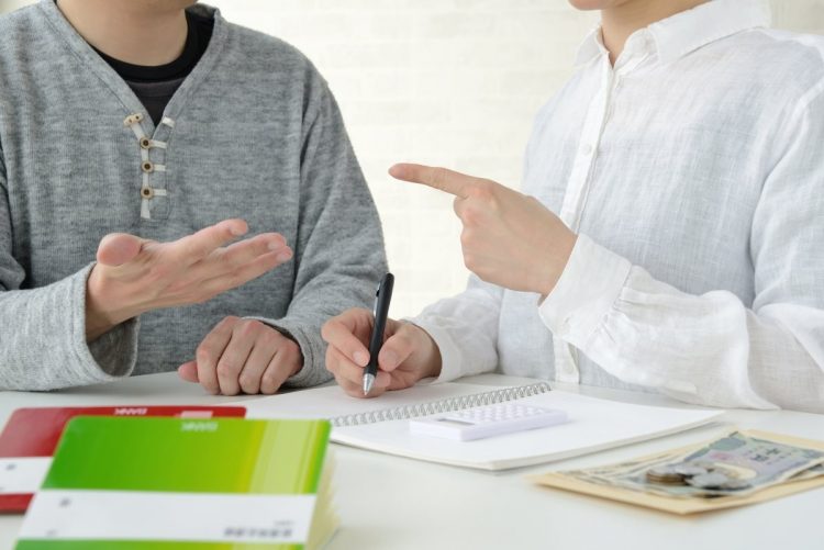 共働き夫婦ならではの家計管理の悩みとは（写真：イメージマート）