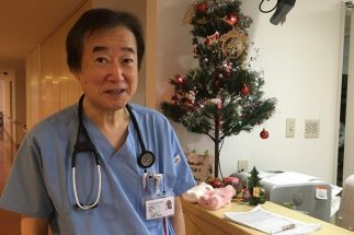 60才で医師免許取得の東大卒元キャリア官僚　生活を切り詰めて応援した妻は「世界一の医者になって」と激励