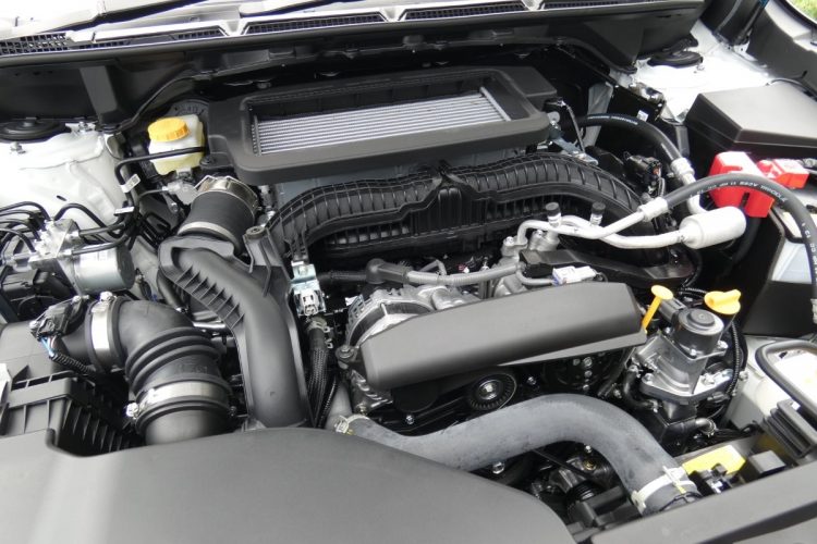 1.8LのDOHC直噴ターボエンジンはAWD（常時全輪駆動）と組み合わされ、しとやかな走りを支えてくれる。個人的には十分なパワーだと感じた