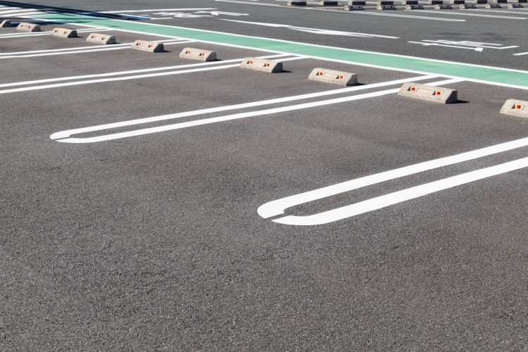 駐車場のラインの工夫を知っていたら、別の分野でも応用できる（写真：イメージマート）