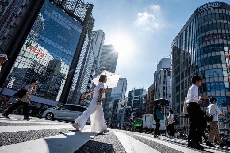 2024年も猛烈に暑い日が来るのか、それとも…（写真は2023年8月／AFP＝時事）