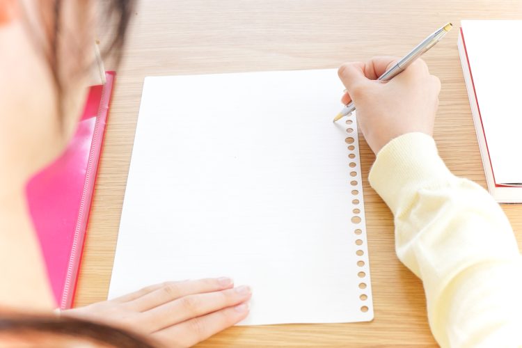 中学受験の塾を選ぶにあたって、保護者はどのようなことを考えているか（写真：イメージマート）