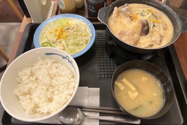 松屋の『シュクメルリ鍋定食』930円