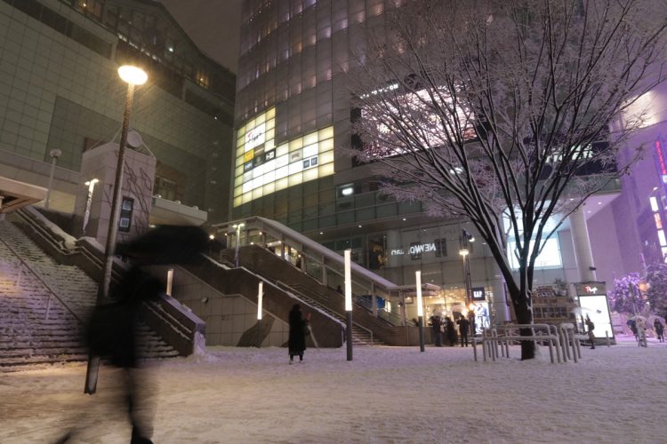 都心なら雪が降っても長靴は必要ない？（イメージ）