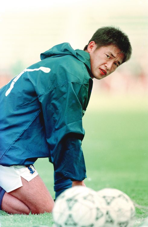 三浦知良／1993年に開幕したJリーグの牽引役。1994年はヴェルディ川崎からジェノアCFCに期限付で移籍した（時事通信フォト）