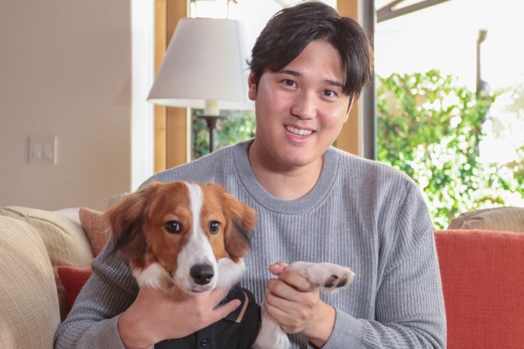 大谷翔平と愛犬デコピン（Getty Images）