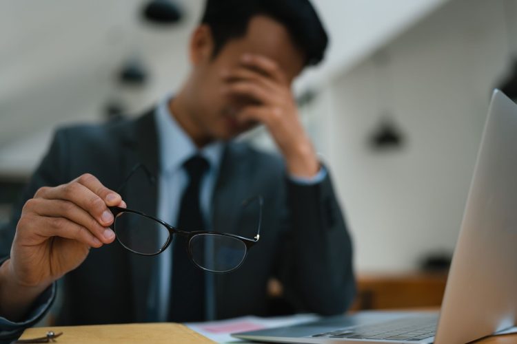 不動産の共有名義が原因で“争続”に発展するケースも少なくない（写真：イメージマート）