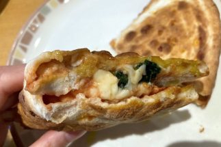【美味しいに決まってるじゃないか】サイゼリヤのピザとポテトで「カルツォーネ」が完成！　イタリア人が教える「最高の組み合わせ」のアレンジレシピ5選