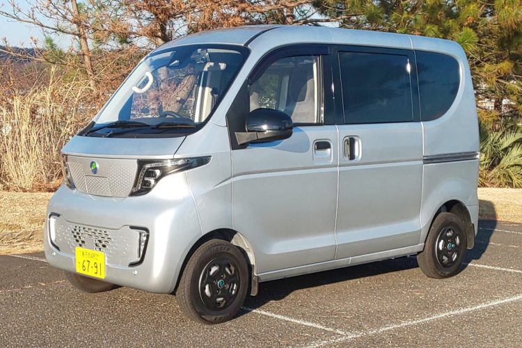 EVベンチャーと佐川急便が共同で製品企画を行った軽貨物車「ASF2.0」