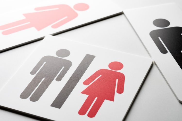 男女共用トイレ、男性陣と女性陣、それぞれの考え方（写真：イメージマート）
