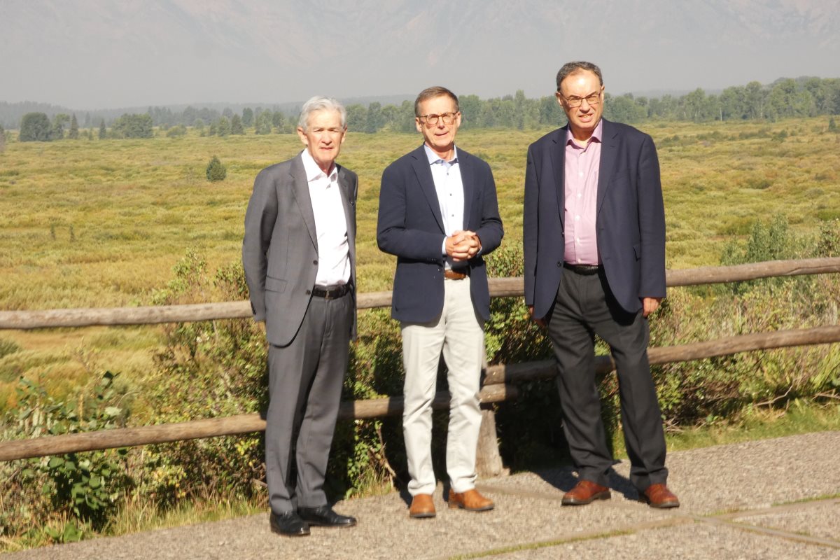 米国市場に正反対の2つのアノマリー「利下げ後に株価下落」「大統領選後に株価上昇」…両者をどう読み解くか、ポイントを解説 | マネーポストWEB