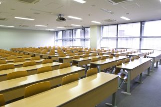 「元カレや嫌いな子がいるのでゼミに出たくない」「就活セミナーで休むので出席扱いでお願いします」エスカレートする大学生の“個別対応要求”に教員たちの困惑と愚痴