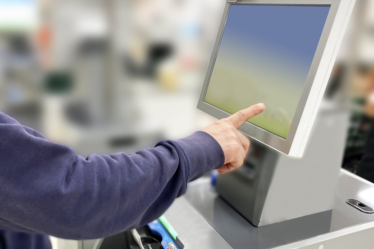 まさか自分もミスるとは…】コンビニ「セルフレジ」大手3社で異なる操作