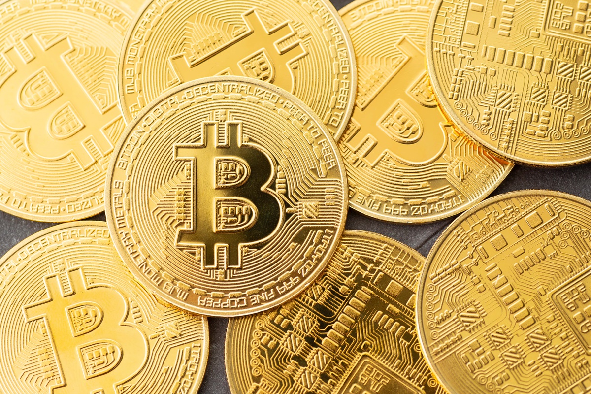 ビットコイン・イーサリアム…「現行金融システムからの逃避先」として注目集める仮想通貨 一方で「一瞬にして無価値化」する可能性が指摘されるのはなぜか |  マネーポストWEB