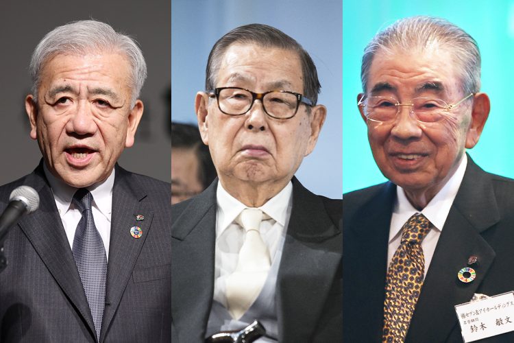 （左から）井阪隆一・セブン＆アイHD社長、セブン-イレブン・ジャパン初代社長・伊藤雅俊氏、鈴木敏文・セブン＆アイHD前会長（時事通信フォト）