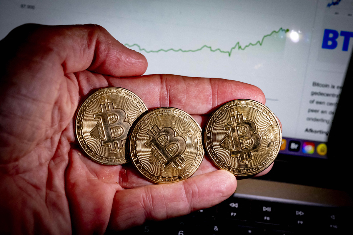 最高値更新「ビットコイン」相場の行方】トランプ氏の後押しで上昇トレンドに追い風も今後は「いかにして具体的な政策に盛り込んでいくか」が鍵に |  マネーポストWEB