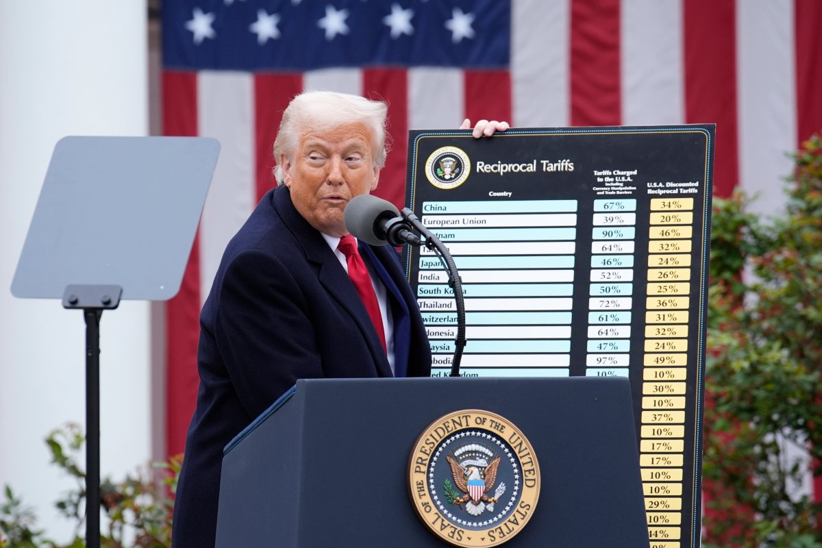 直近11年で10回】例年4月は海外投資家の買い越しが多いが、必ずしも「株価上昇」に直結していない現実 トランプ関税でさらに不透明感が増す状況に注意 |  マネーポストWEB