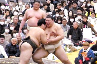 4月7日、地元石川県の津幡町に春巡業で凱旋し大きな声援を受けた大関・大の里