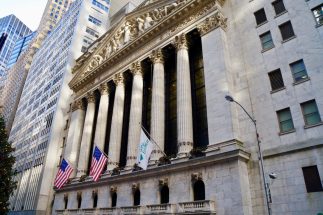 米株式市場は、トランプ大統領の関税政策への懸念が後退しつつあるが…