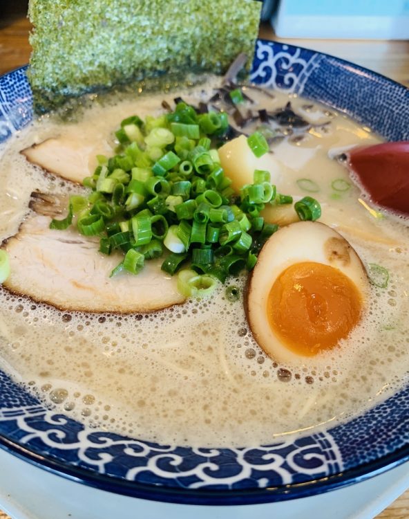 豚骨ラーメン