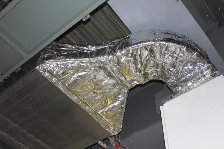 多くの追い風を受ける空調業界（写真：イメージマート）