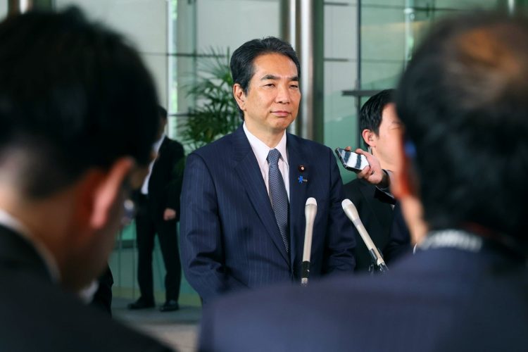 特権を特権とも思っていない無自覚さが浮き彫りに(辞表を提出した江藤拓・前農水相/時事通信フォト)