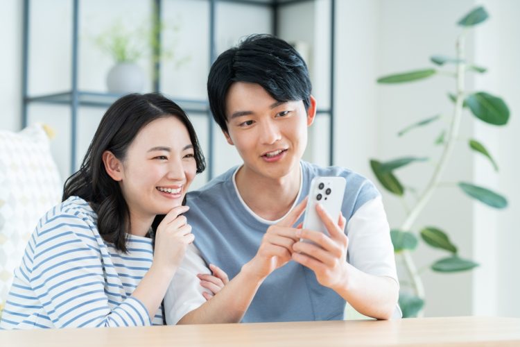自治体ホームページにはお得な情報も(写真:イメージマート)