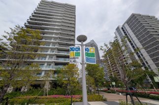 《旧五輪選手村「晴海フラッグ」に異変》一帯に出来上がった中国人経済圏　マンションを買っているのは北京や上海で月給20万～40万円で働く“普通の人たち”か