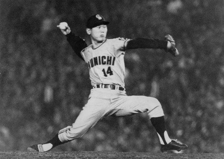 中日ドラゴンズでプロ野球選手として活躍した板東英二（1968年撮影）
