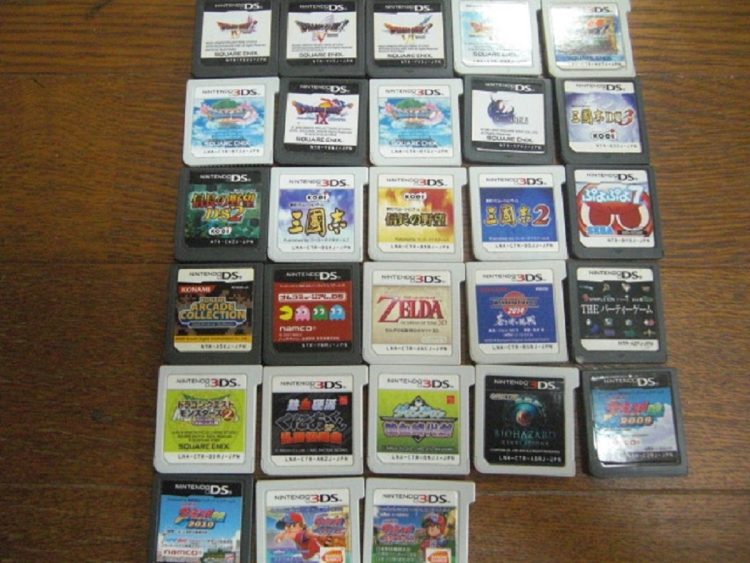 筆者が揃えたDS・3DSのソフト。基本的に古いゲームばかり