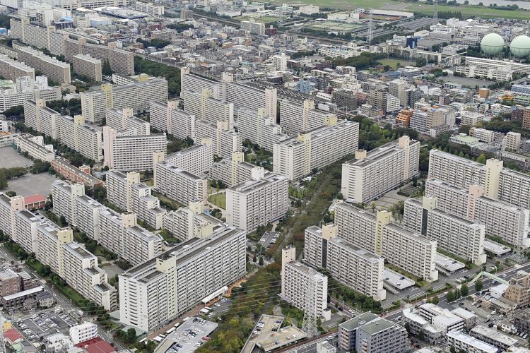 住民の高齢化が進む高島平団地（写真／共同通信社）