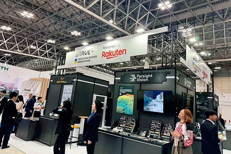「DSEI Japan 2025」の楽天グループ×Brave1のブース