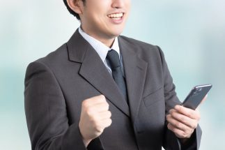 億り人「長期株式投資」氏が伝授する投資戦術　まずは「日本の優良企業100銘柄」をリストアップ、「業績安定」「高配当」銘柄を「PER・PBRレンジの低いところで買う」