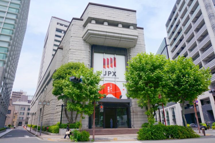 東京証券取引所が発表したグロース市場の企業に対する新基準案の内容とは