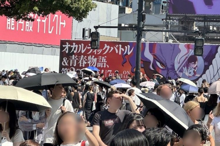 猛暑で男性にも浸透し始めた日傘（東京・渋谷にて）