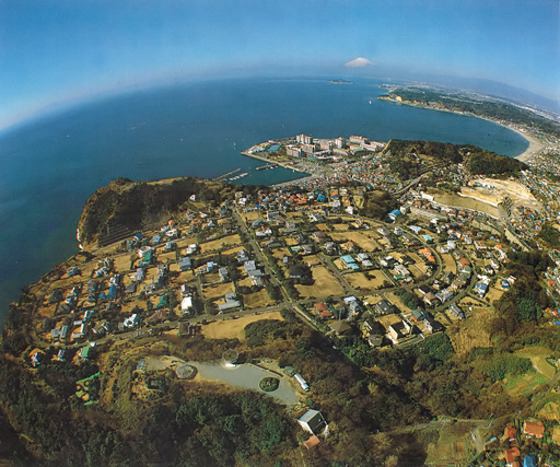 日本屈指の高級住宅街で何が（披露山庭園住宅団地管理組合ホームページより）