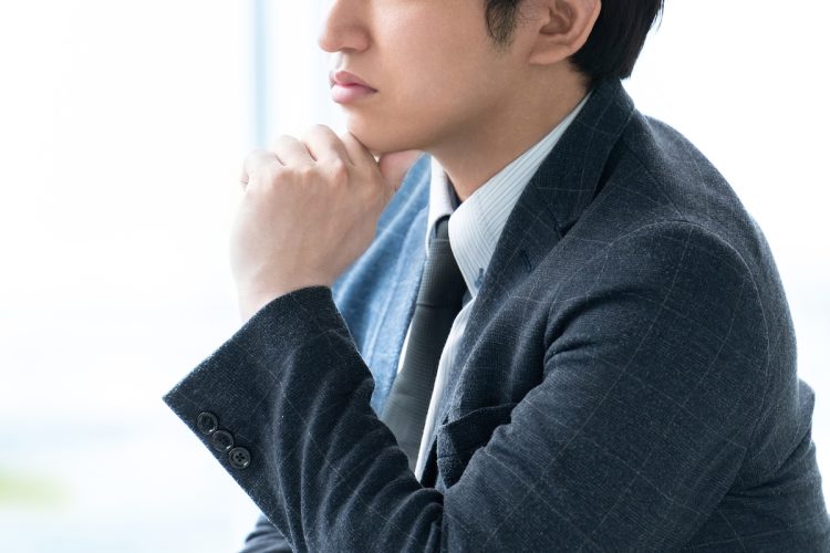 高収入のイメージがあるコンサルタントへの転職だが…（写真：イメージマート）