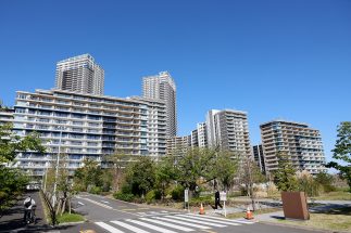 【現地レポート】晴海フラッグの10月国慶節パニック　中国人による“違法民泊”や“白タク”が横行し、住人は自警団を結成　違法グループ代表は「警察呼べよ」と開き直り