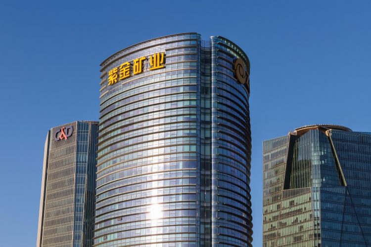 中国本土を代表する産金株の金属ごとの収益貢献は（Getty Images）