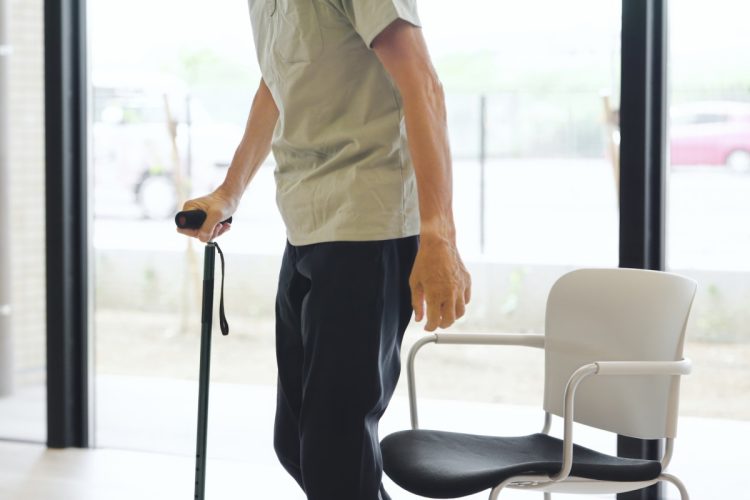 要介護認定を受けるか否かで大きな違いも(写真:イメージマート)