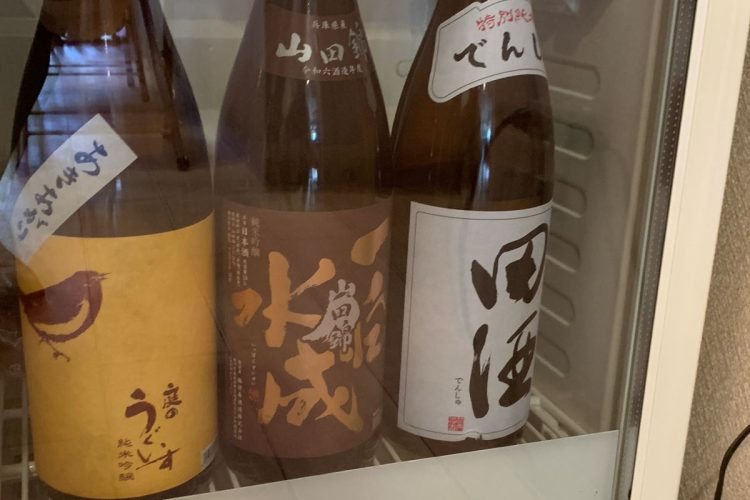 日本酒の仕入は目利きの酒屋から